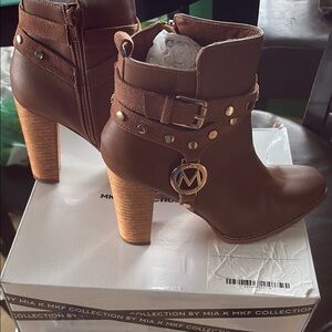 MIA Brown Heeled Boots with Chunky Heel